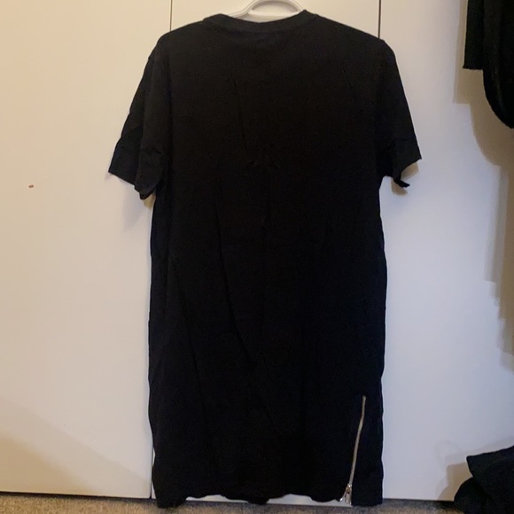 H&M Black T-shirt Dress - Picture 3 of 3